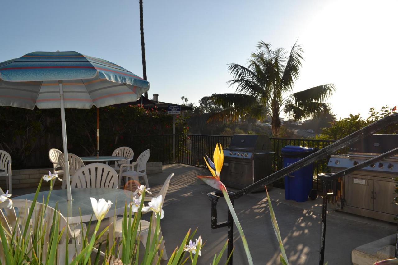 Moonlight Beach Motel เอนซินีทัส ภายนอก รูปภาพ