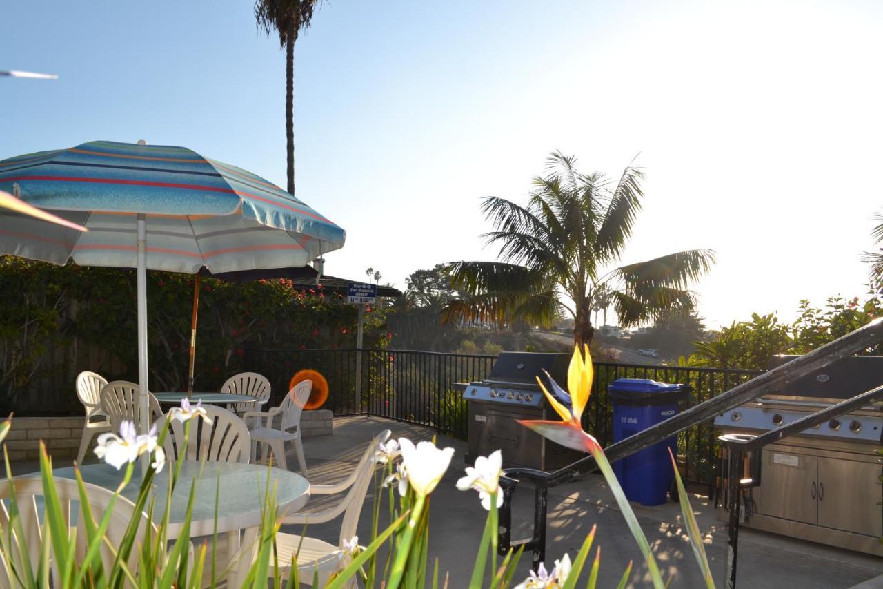 Moonlight Beach Motel เอนซินีทัส ภายนอก รูปภาพ