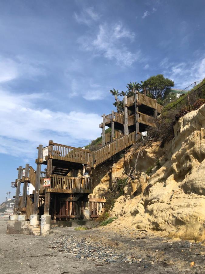 Moonlight Beach Motel เอนซินีทัส ภายนอก รูปภาพ