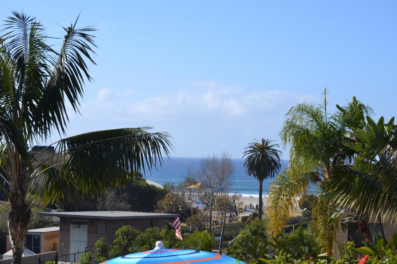 Moonlight Beach Motel เอนซินีทัส ภายนอก รูปภาพ